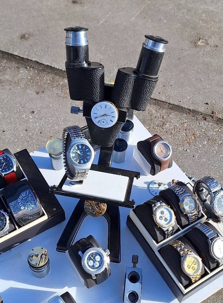Zelfgemaakte display met horloges om te verkopen op markt️., Diversen, Ophalen, Gebruikt, ., .