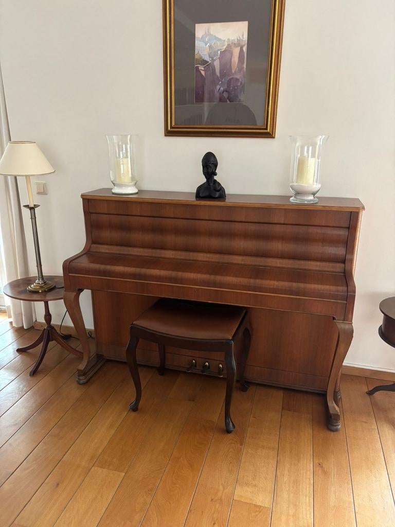 Hele mooie piano zonder schade!!, Ophalen of Verzenden