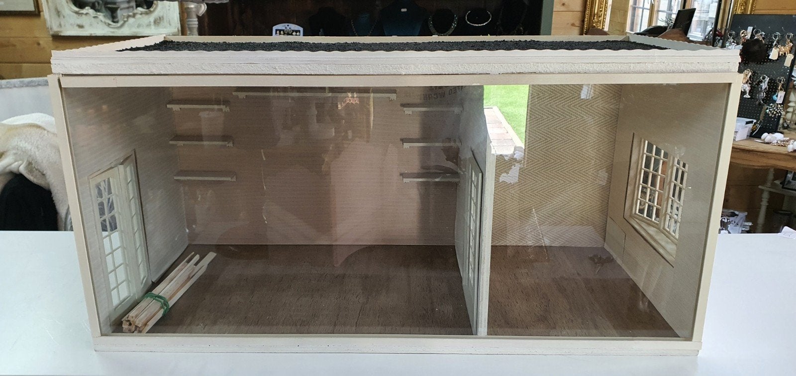 Kijkkastje / Poppenhuis voor miniaturen schaal 1:12