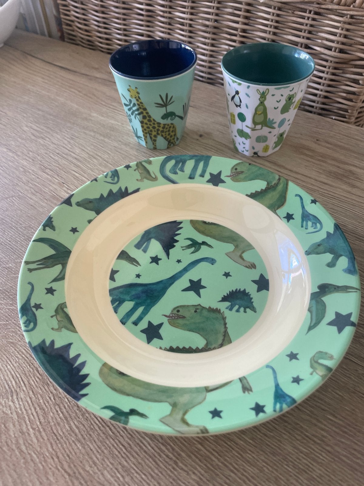 RICE melamine kinder servies set: bord en bekers, Ophalen of Verzenden, Gebruikt