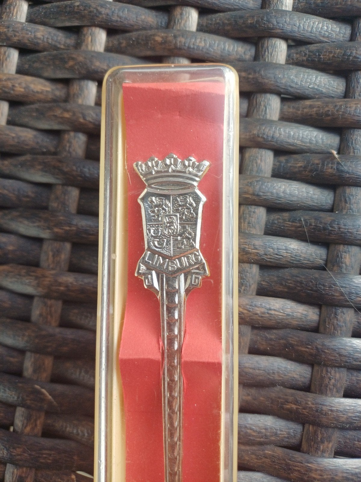 Vintage theelepeltje Limburg in originele verpakking, Antiek en Kunst, Antiek | Bestek, Ophalen of Verzenden