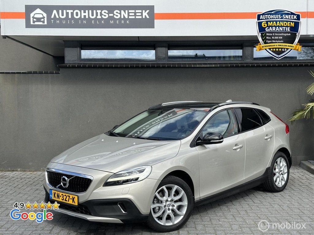 Volvo V40 Cross Country 2.0 D2 Nordic+ Automaat |Leder |Pano, Auto's, Euro 6, 4 cilinders, Bedrijf, Diesel