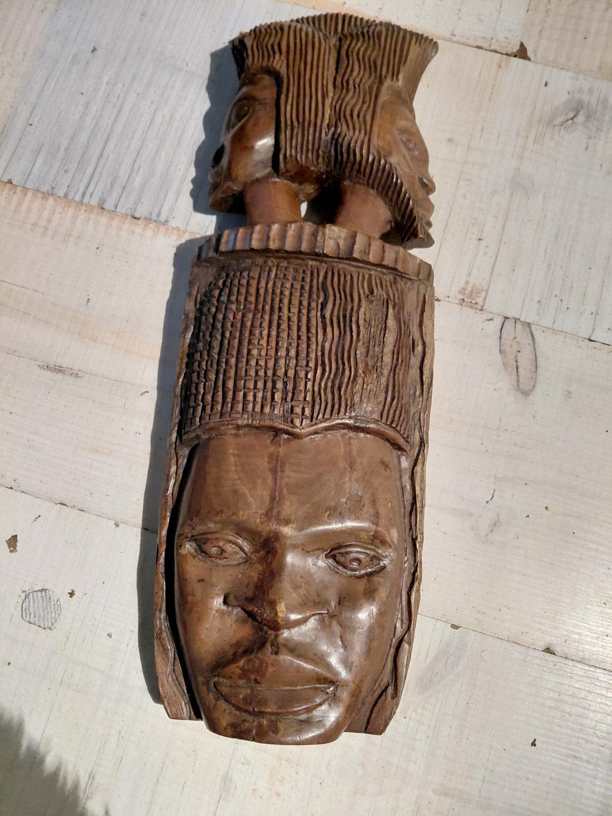 Uniek Afrikaans houten masker met dubbelzijdig gezicht, Hout, Afrika, Masker, Ophalen of Verzenden