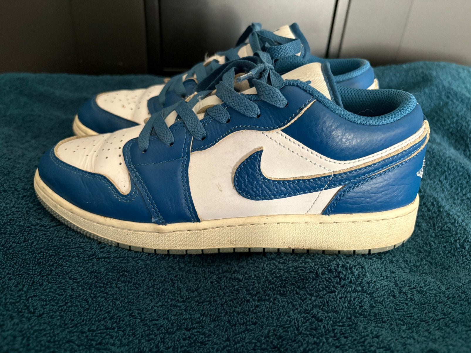 Nike air Jordan one, Overige kleuren, Ophalen of Verzenden, Sneakers of Gympen, Gedragen