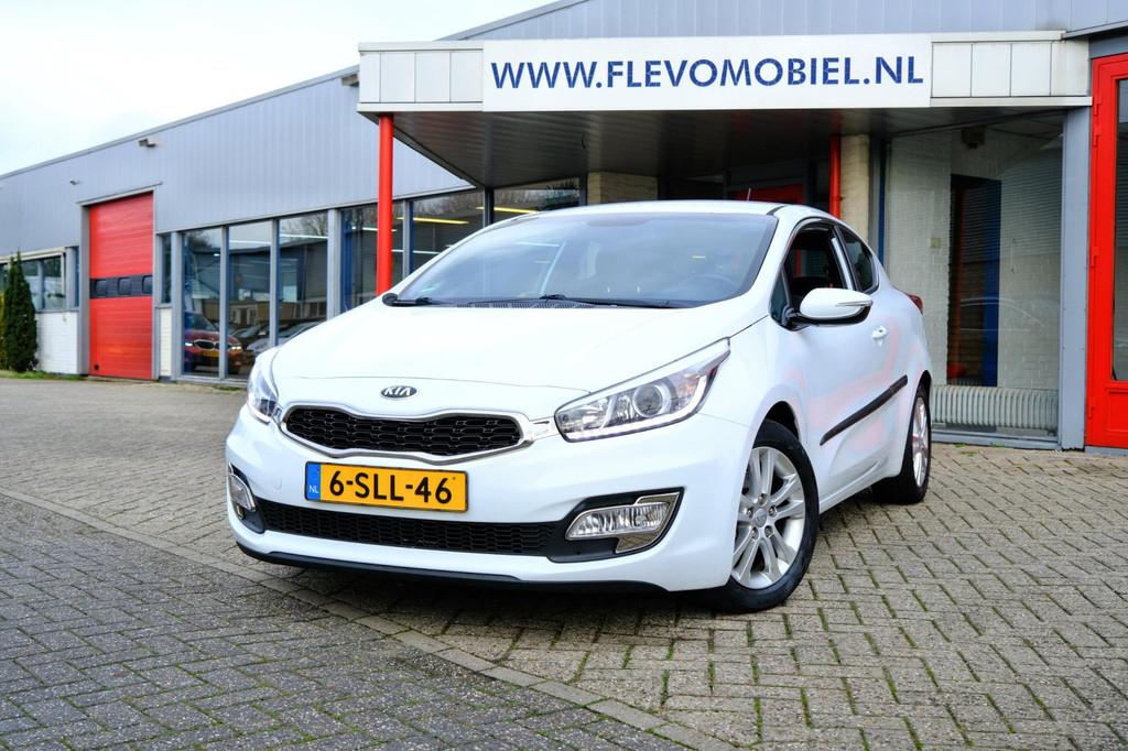 Kia Pro_ceed 1.6 GDI Business Pack Navi|Clima|Cam|LMV, Voorwielaandrijving, Euro 5, 135 pk, Gebruikt