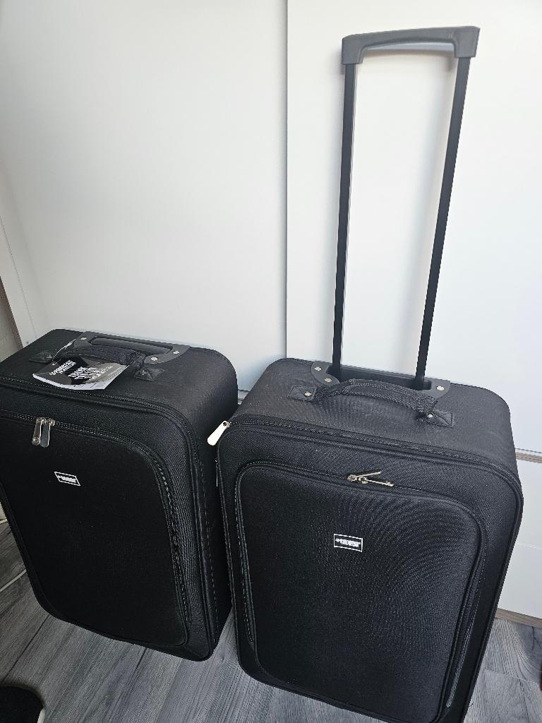 NIEUW 2x rolkoffer Princess Traveller 50L 62x40x20cm, Wieltjes, Nieuw, Zacht kunststof, 35 tot 45 cm