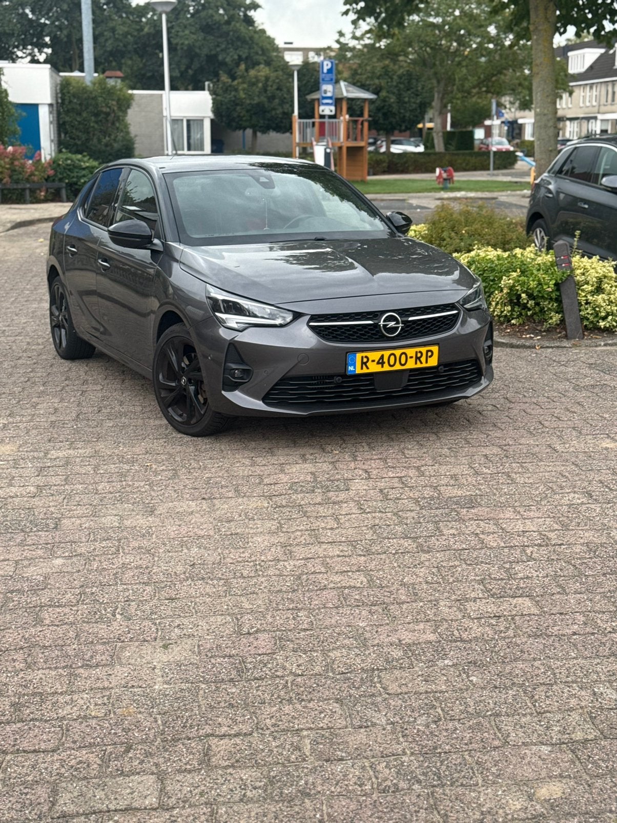 Opel Corsa gs 1.2 turbo automaat sportieve uniek uitstraling, Auto's, Automaat, Achterwielaandrijving, Leder en Stof, Particulier