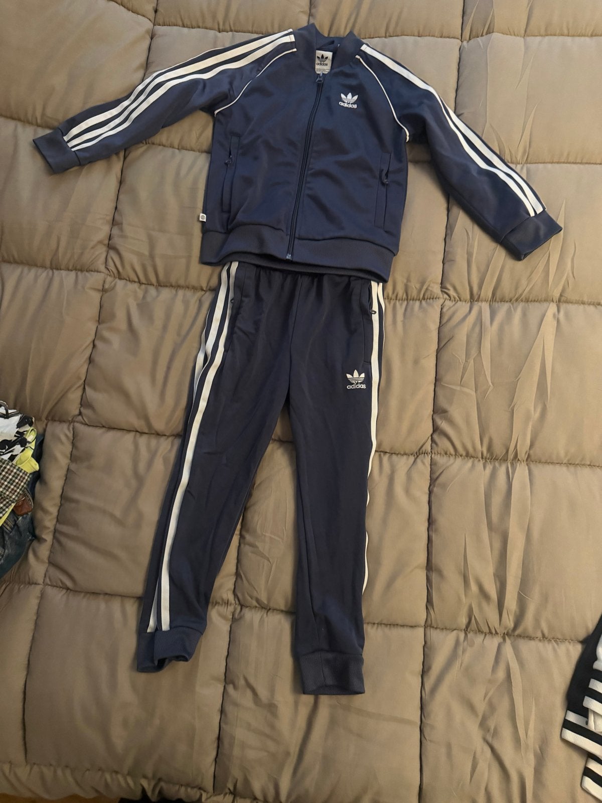 Adidas trainingspak voor kinderen (4-5 jaar), Ophalen of Verzenden, Gebruikt, Jongen of Meisje