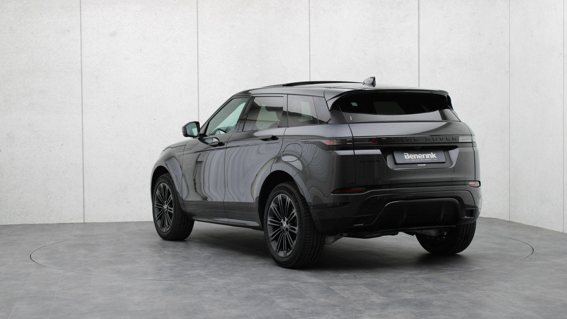 Land Rover Range Rover Evoque P270e AWD Dynamic SE | Meridia, Auto's, Land Rover, 12 maanden, Hybride Elektrisch/Benzine, 269 pk