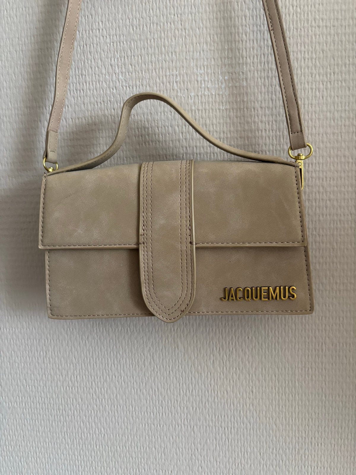 Jacquemus Handtas Beige, Sieraden, Tassen en Uiterlijk, Tassen | Damestassen, Ophalen of Verzenden, Nieuw, Beige, Handtas