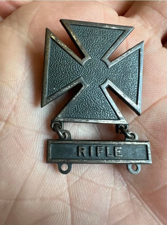 WO2 Amerikaans Marksman badge M1 Garand medaille sterling, Verzamelen, Amerika, Verzenden, Lintje, Medaille of Wings