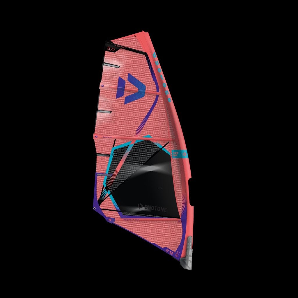 5.3 Duotone Super Hero 2023 roze, Watersport en Boten, Ophalen of Verzenden, Zo goed als nieuw, Zeil, 5 tot 6.5 m²