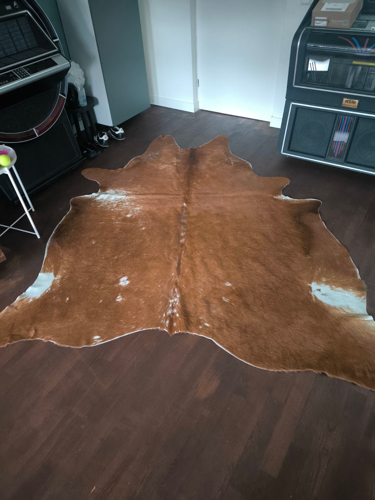 koeienhuid kleed, Huis en Inrichting, Ophalen, 150 tot 200 cm, 200 cm of meer, Zo goed als nieuw