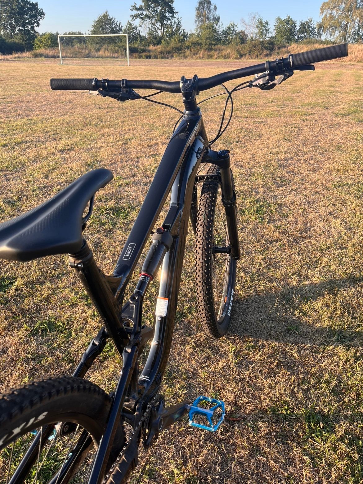 Foto 3 van Mountainbike = Cannondale habit 4 XL