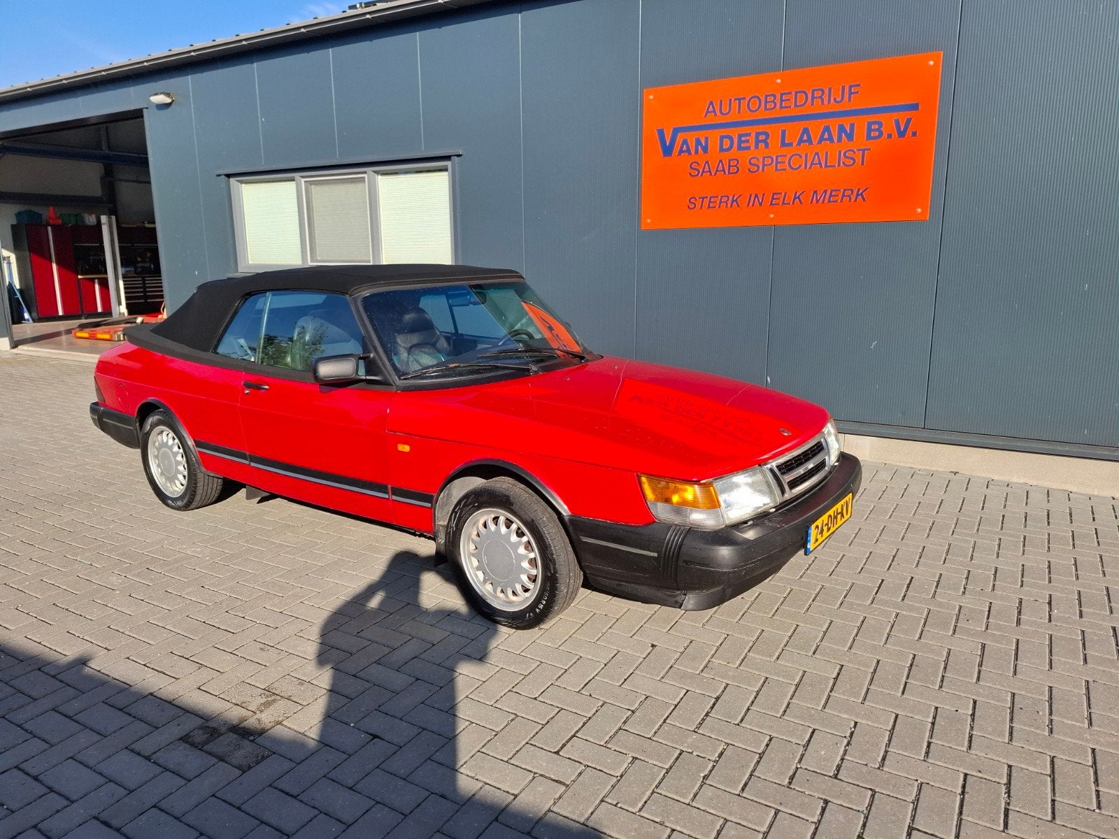 Saab 900 2.0 16 S Cabrio U9 1992 Rood, Auto's, Voorwielaandrijving, 1280 kg, 4 cilinders, Cabriolet