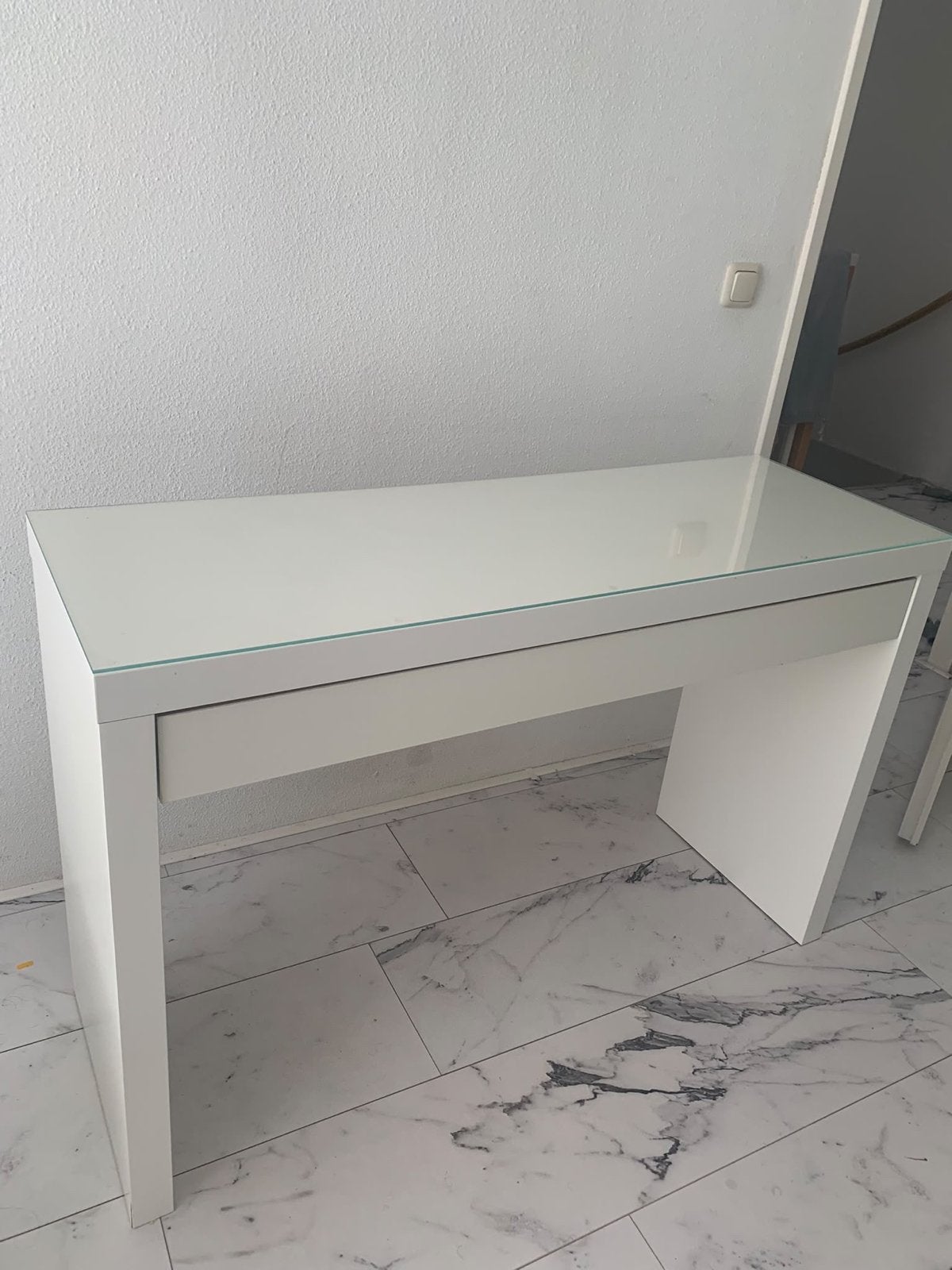 Make-uptafel met lade en glazen blad + bureaustoel, Huis en Inrichting, Ophalen, Gebruikt, 100 tot 150 cm, Minder dan 100 cm