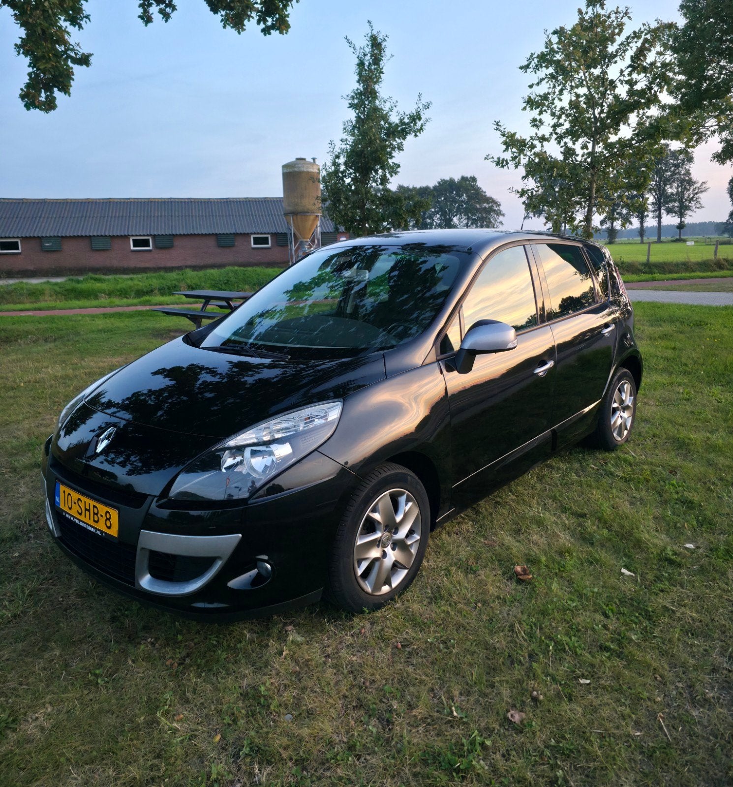 Renault Scénic 1.6 16V 81KW 2011 Zwart, Auto's, Voorwielaandrijving, 1295 kg, 4 cilinders, Zwart