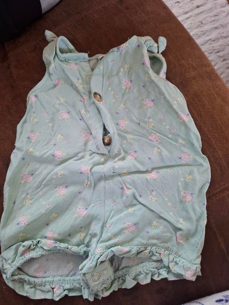 Schattig bloemenrompertje maat 80, Kinderen en Baby's, Babykleding | Maat 80, Ophalen, Gebruikt, Meisje, Pakje