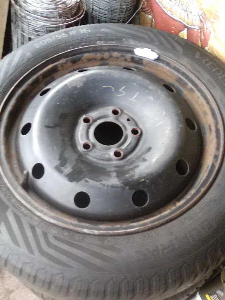 renault laguna velgen  met vredestein 4 seizoen banden, Auto-onderdelen, Banden en Velgen, Ophalen, Gebruikt, 16 inch, 205 mm