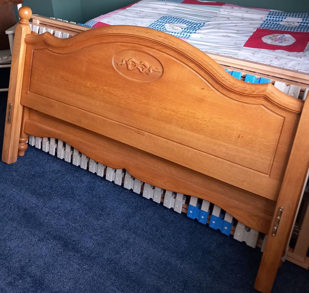 Blank eiken 2-persoons ledikant, Huis en Inrichting, Ophalen, Klassiek, Tweepersoons, 200 cm