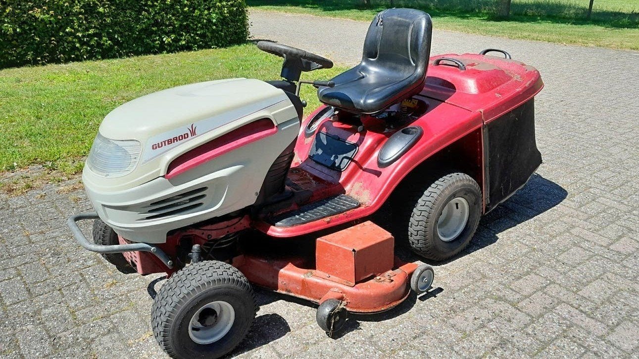 Gutbrod GLX 122 Zitmaaier met opvangbak, Ophalen, Cirkelmaaier, Gebruikt, Opvangbak