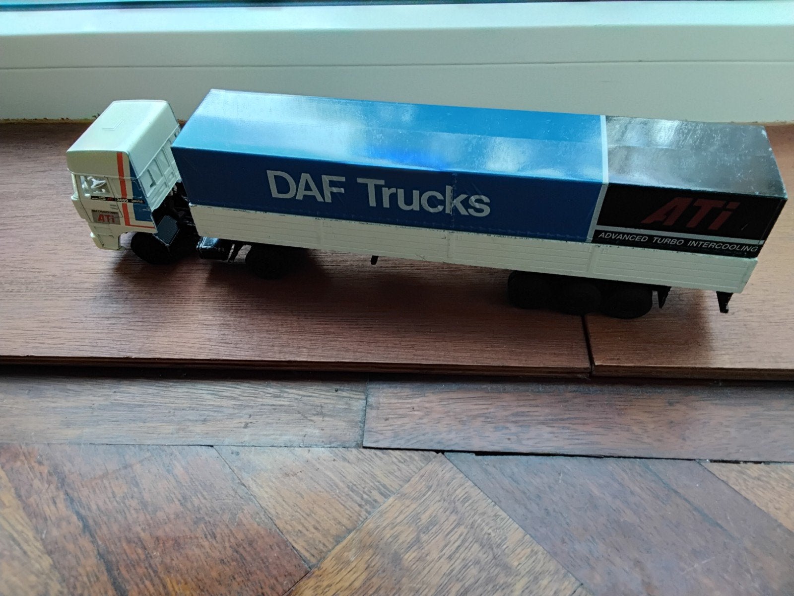 DAF Trucks ATI Space Cab schaalmodel, Ophalen of Verzenden, Gebruikt, Bus of Vrachtwagen