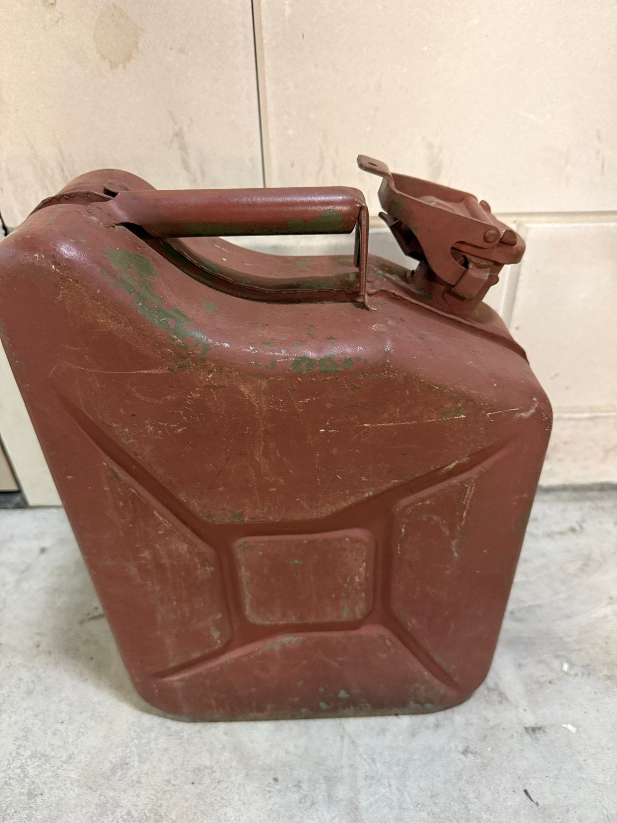 Vintage Jerrycan 10 liter - Metalen Brandstofkan 1985, Ophalen of Verzenden, Gebruikt, Universele onderdelen