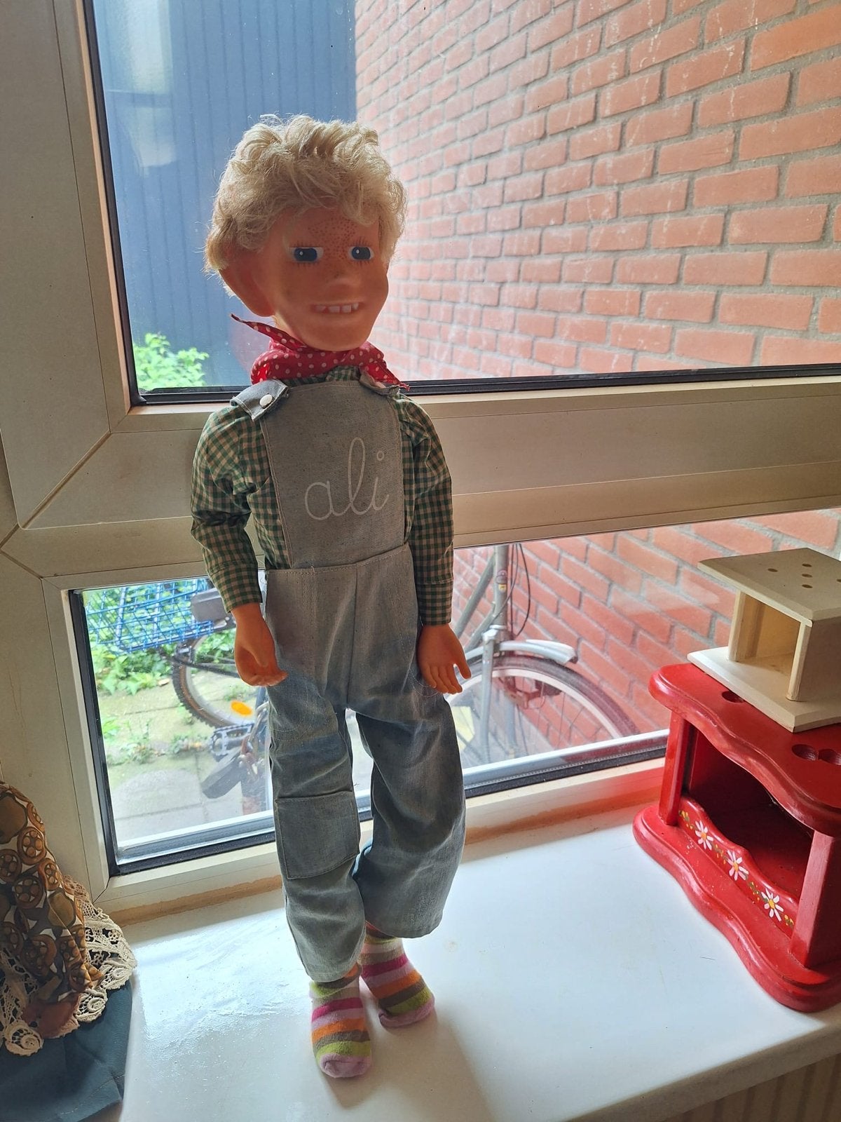 Vintage Pop 'Ali' in tuinbroek en geruit overhemd, Ophalen, Gebruikt, Overige typen