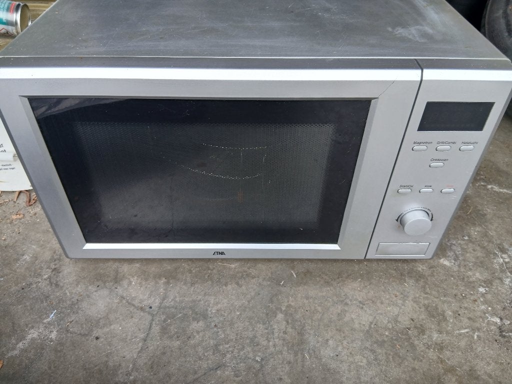 Etna combi magnetron met Grill , Hetelucht oven , ontdooien, Ophalen, Combimagnetron, Gebruikt, Draaiplateau