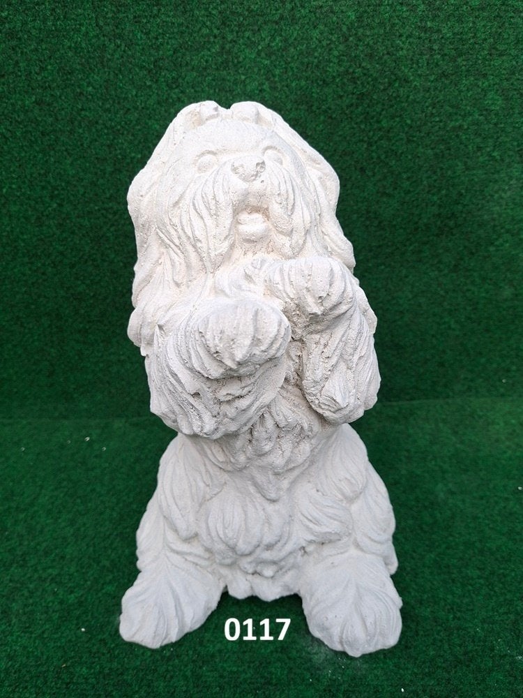 Hond met strik. nr 0117, Tuin en Terras, Ophalen, Nieuw, Beton, Dierenbeeld
