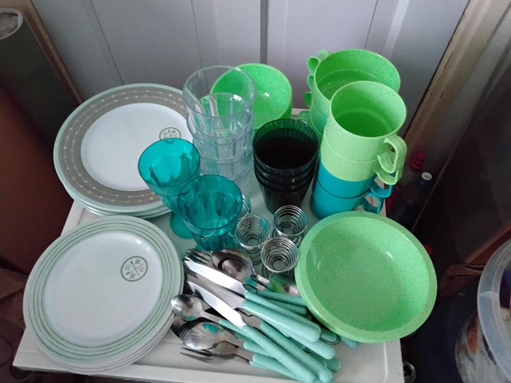Camping servies, Caravans en Kamperen, Kampeeraccessoires, Ophalen of Verzenden, Zo goed als nieuw