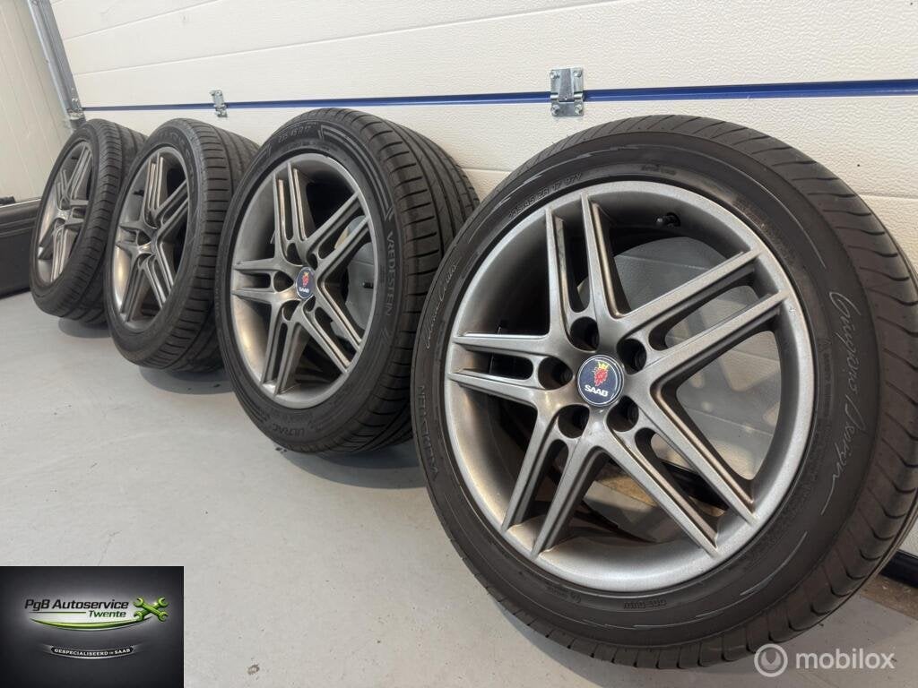 Saab 5 spoke Double bridge velgen gun metal 17 inch met band, Gebruikt, Banden en Velgen, 17 inch, Ophalen of Verzenden