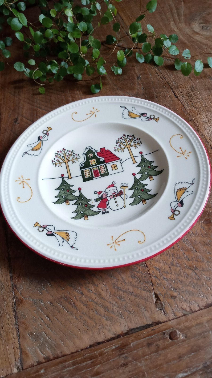 Wedgwood Windsor Christmas bordje 18,5cm, Huis en Inrichting, Keuken | Servies, Ophalen of Verzenden