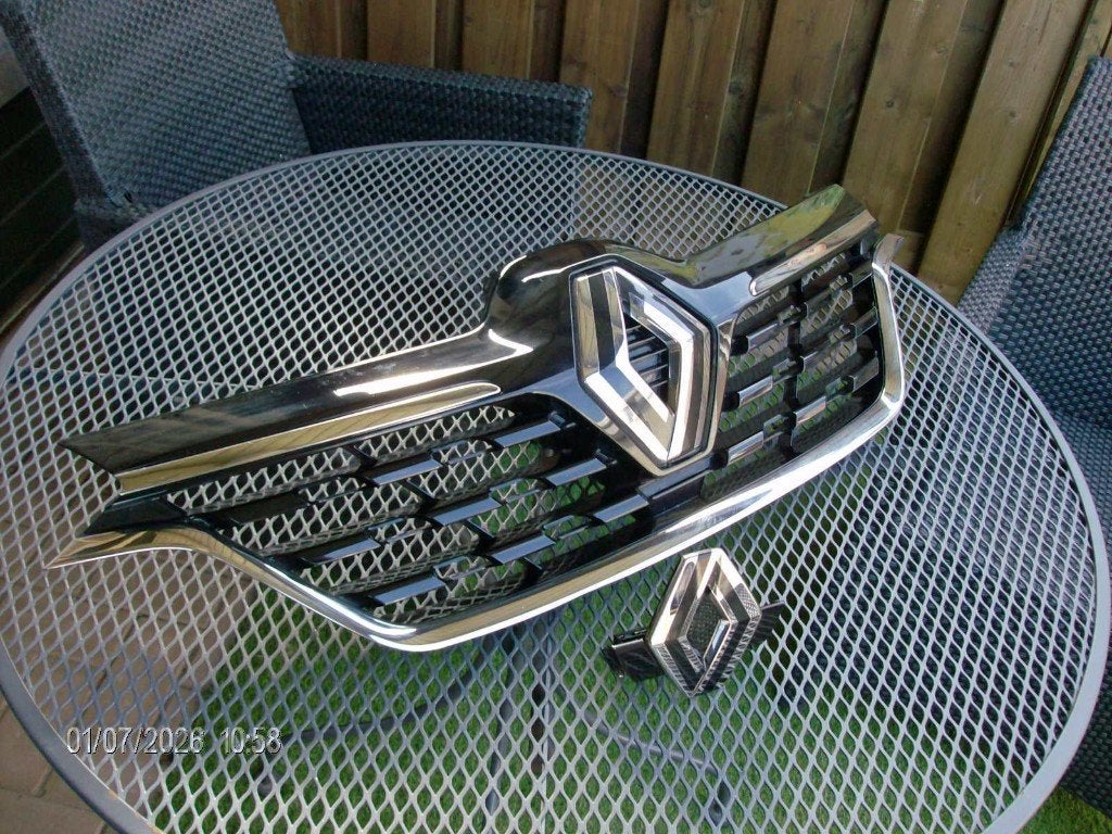 Grill renault Arkana met achter embleem, Auto-onderdelen, Gebruikt, Renault, Ophalen of Verzenden, Achter