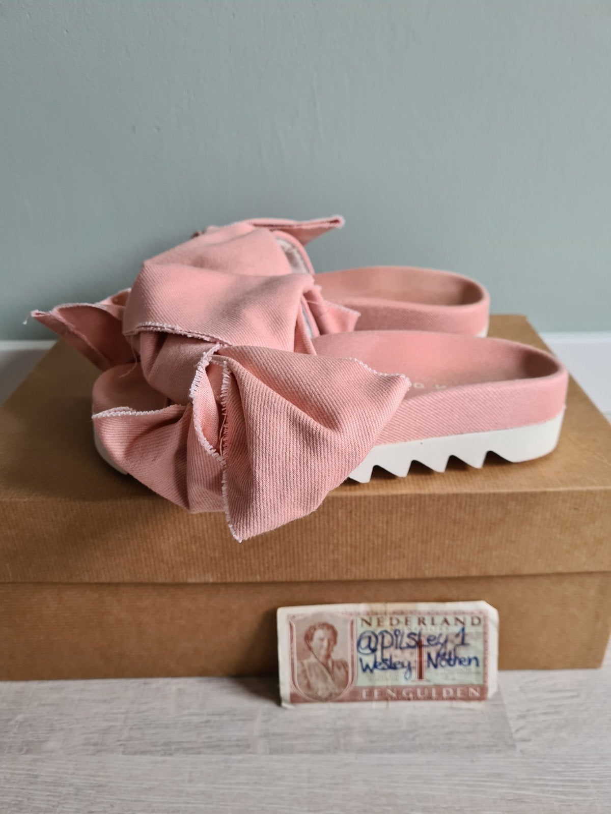 Joshua Sanders bow slippers slides, Kleding | Dames, Ophalen of Verzenden, Nieuw