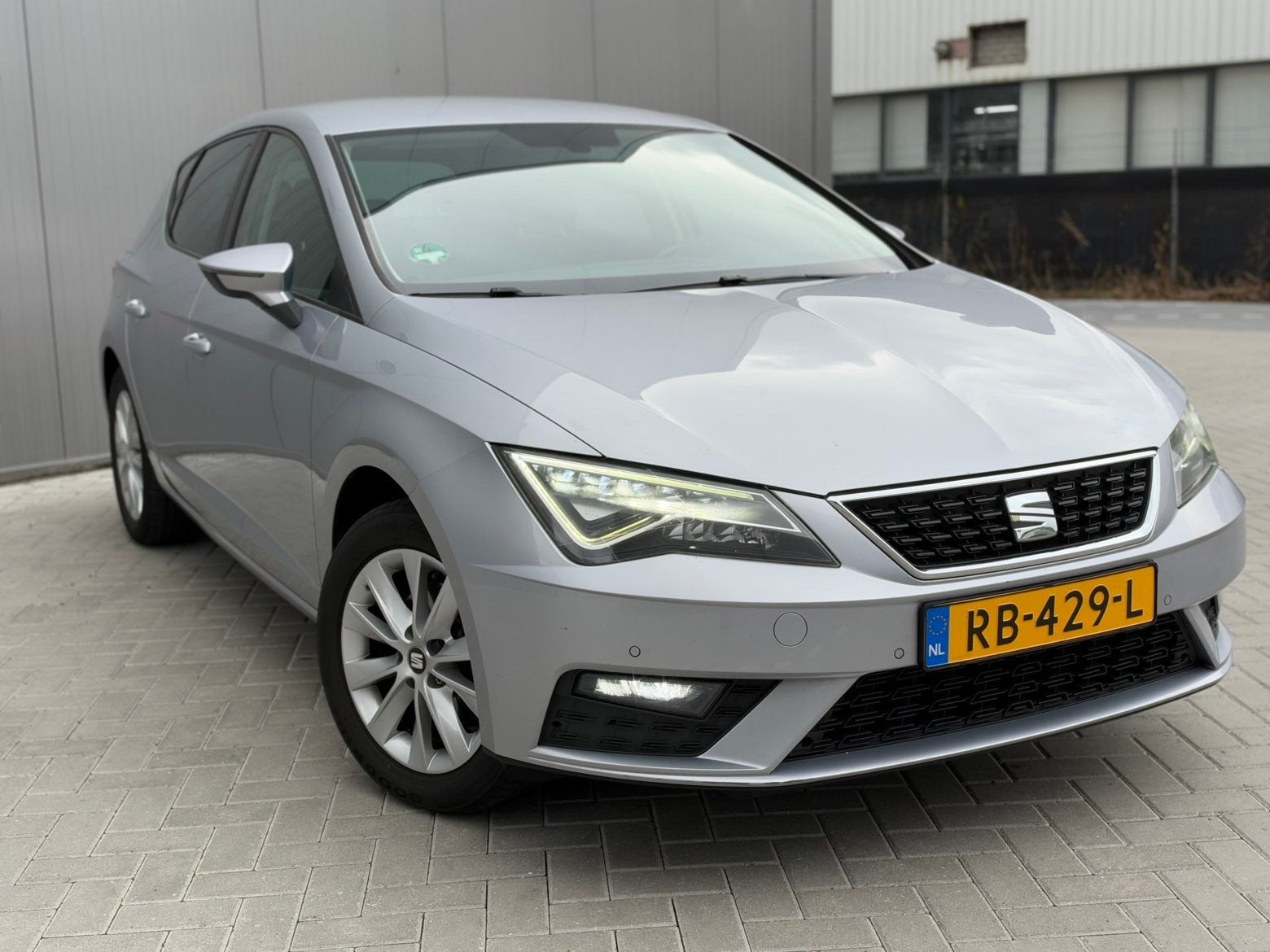 Seat Leon 1.4 TGI 2017 Grijs 5D 6BAK NAP✅  LED CRUISE CLIMA, Voorwielaandrijving, Stof, 4 cilinders, Leon