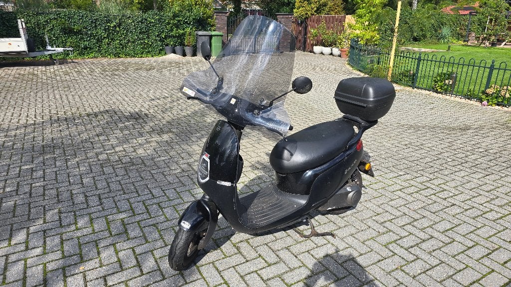 Elektrische scooter, Fietsen en Brommers, Ophalen, Gebruikt, Maximaal 45 km/u, Elektrisch