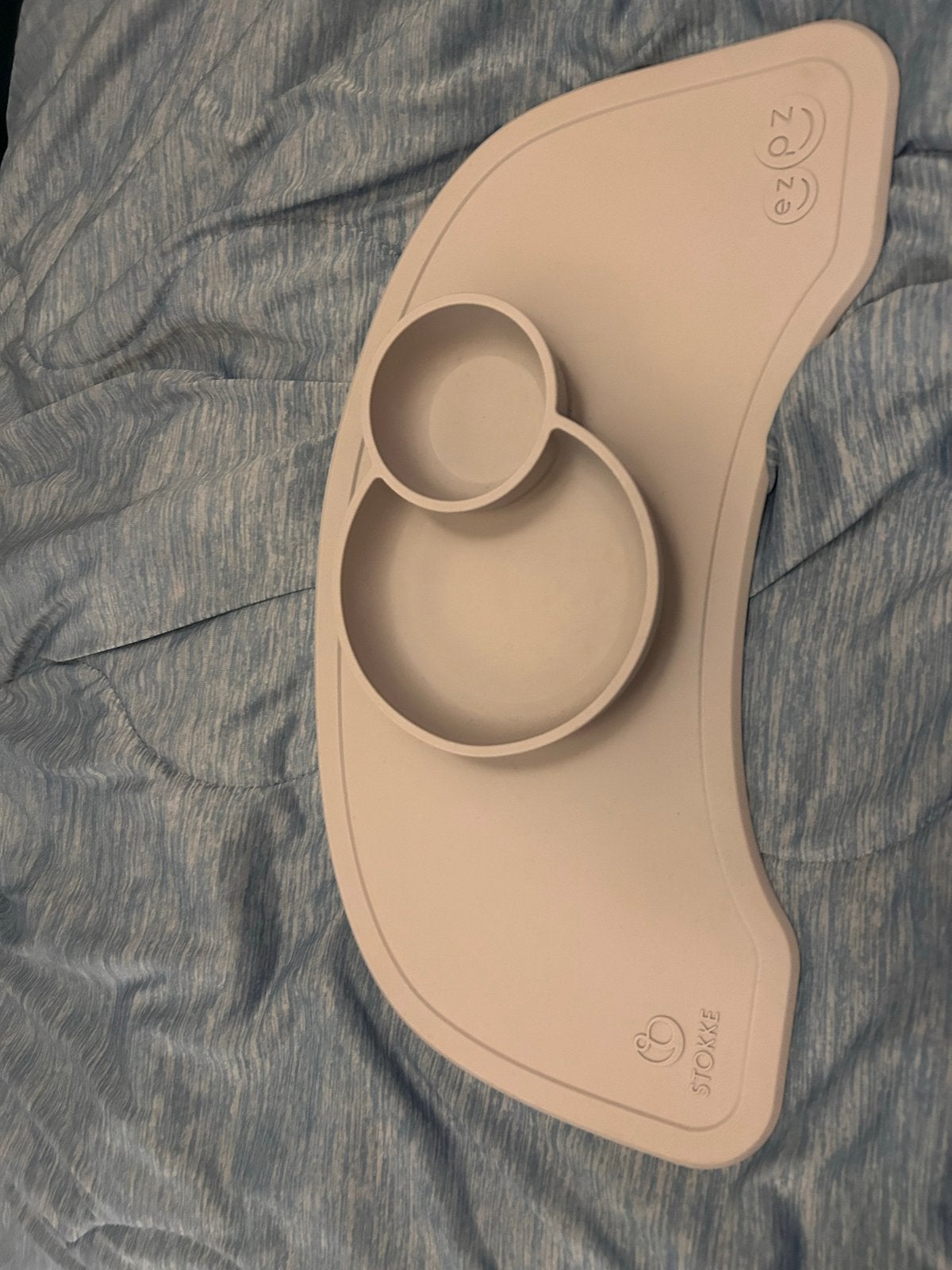Stokke Ezpz placemat - Siliconen placemat met kommetjes, Ophalen, Zo goed als nieuw