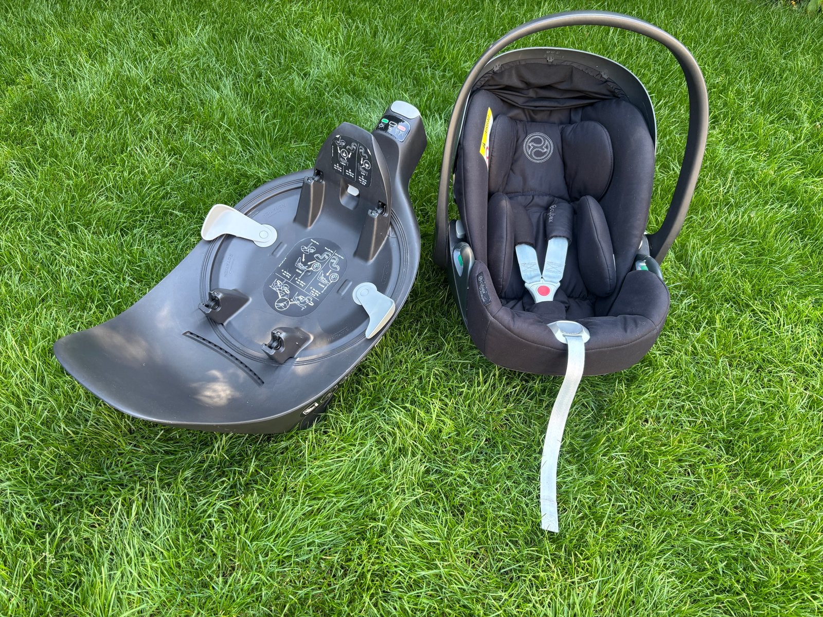 Cybex Cloud Z i-Size autostoel met Isofix base, Slaapstand, Zo goed als nieuw, Isofix, 0 t/m 13 kg