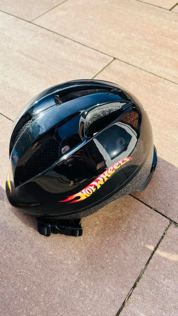 Hot Wheels fietshelm voor kinderen - helm kind hotwheels, Fietsen en Brommers, Ophalen, Zo goed als nieuw, Overige maten, Jongen of Meisje
