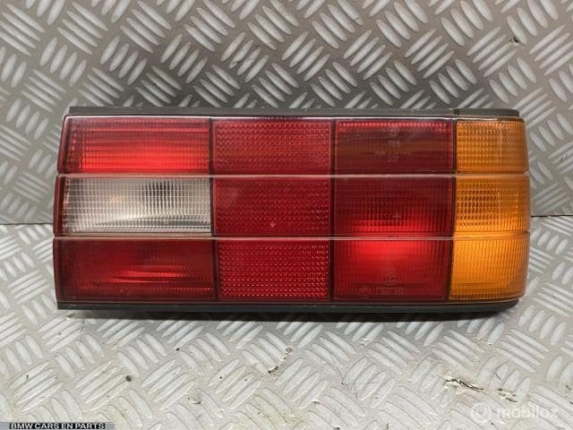 Achterlicht rechts BMW 3-serie E30 type 2, Auto-onderdelen, Verlichting, Gebruikt, Partnerportal@bmw.de, Bmw, Ophalen of Verzenden