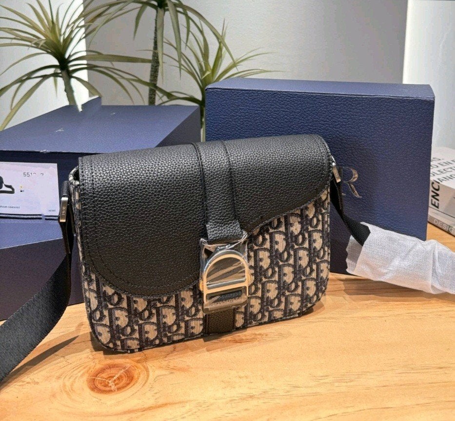 Dior Saddle Bag - Zwart/Beige Monogram, Sieraden, Tassen en Uiterlijk, Schoudertasje, Zwart, Ophalen of Verzenden, Zo goed als nieuw