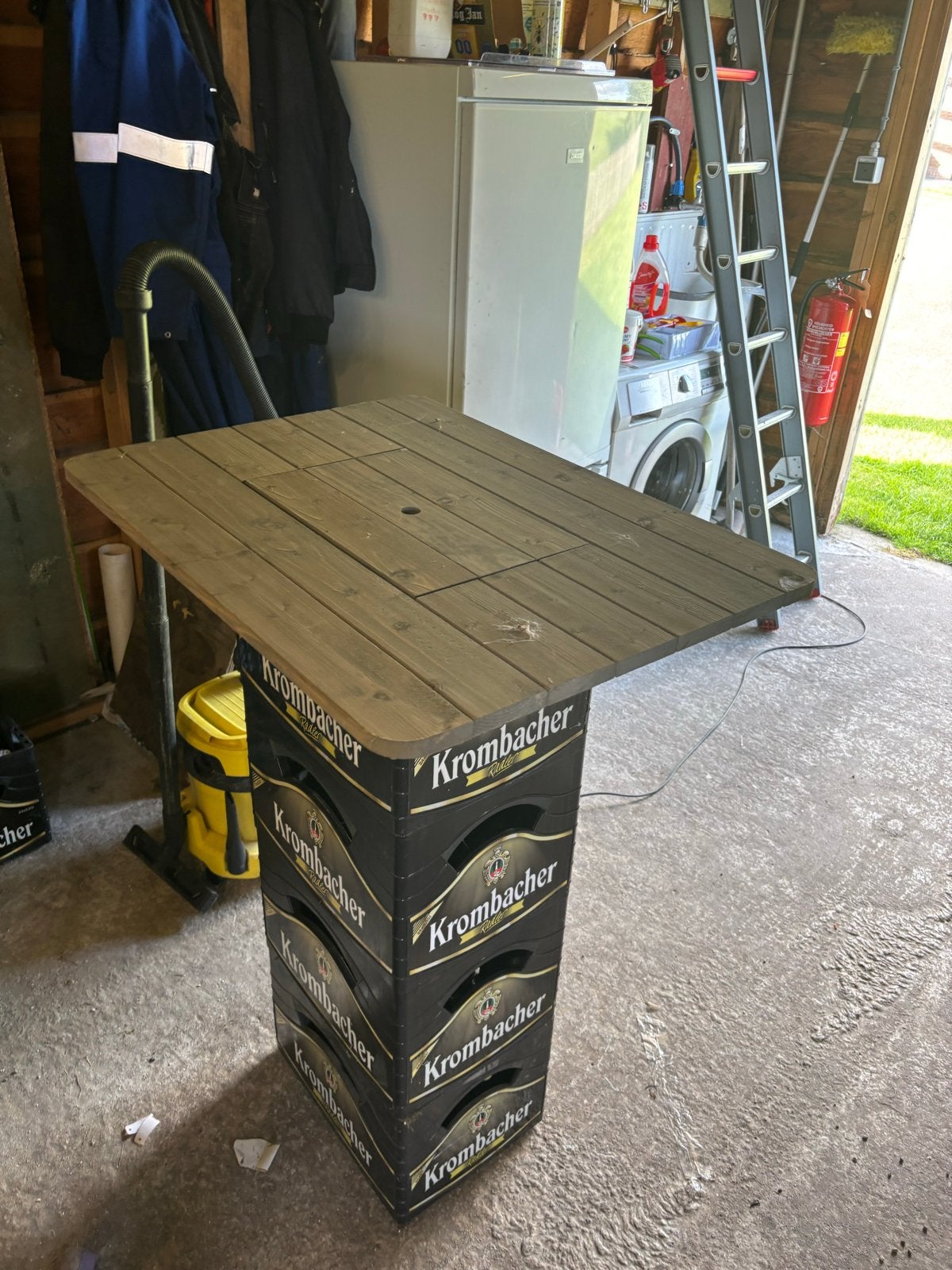 Biertafel / statafel van houten blad, Ophalen, In hoogte verstelbaar, Nieuw