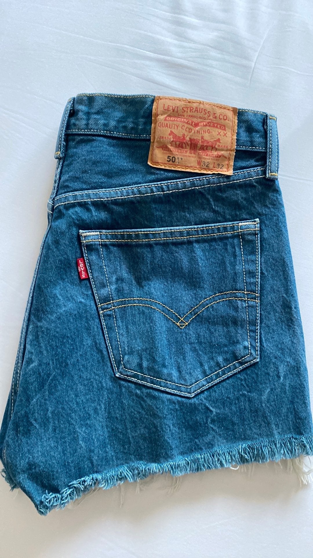 Levis vintage korte broek ( M ), Ophalen of Verzenden, Zo goed als nieuw, Blauw, W32 (confectie 46) of kleiner