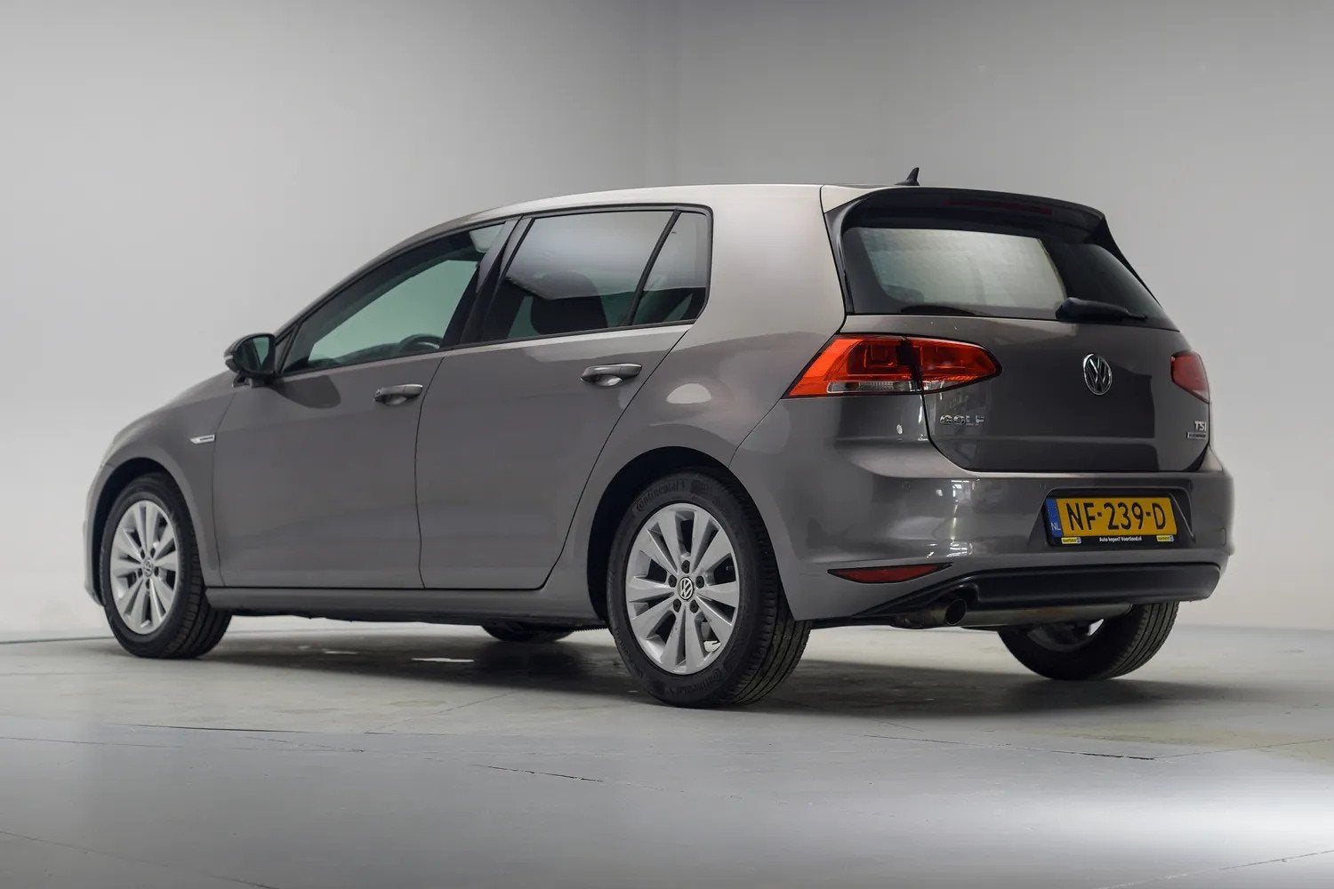 Volkswagen Golf 1.0 TSI Comfortline [ Navi Apple/Android Cli, Auto's, Gebruikt, 116 pk, 49 €/maand, Origineel Nederlands