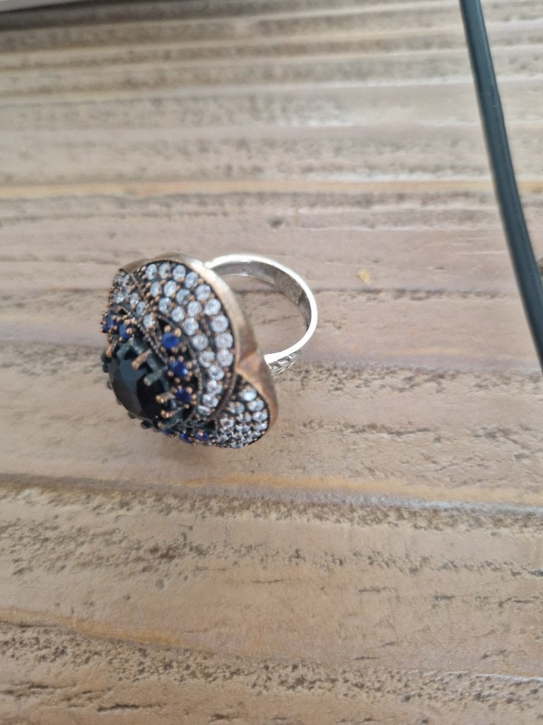 Antieke, zilveren ring met saffieren. Maat 17., Sieraden, Tassen en Uiterlijk, Antieke sieraden, Ophalen of Verzenden, Zilver