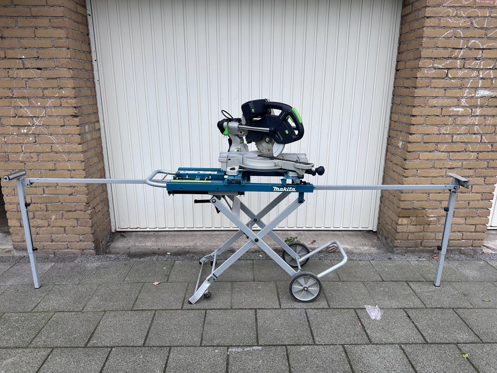 Festool kapex ks60 + makita onderstel X, Ophalen, 70 mm of meer, Zo goed als nieuw, Afkortzaag