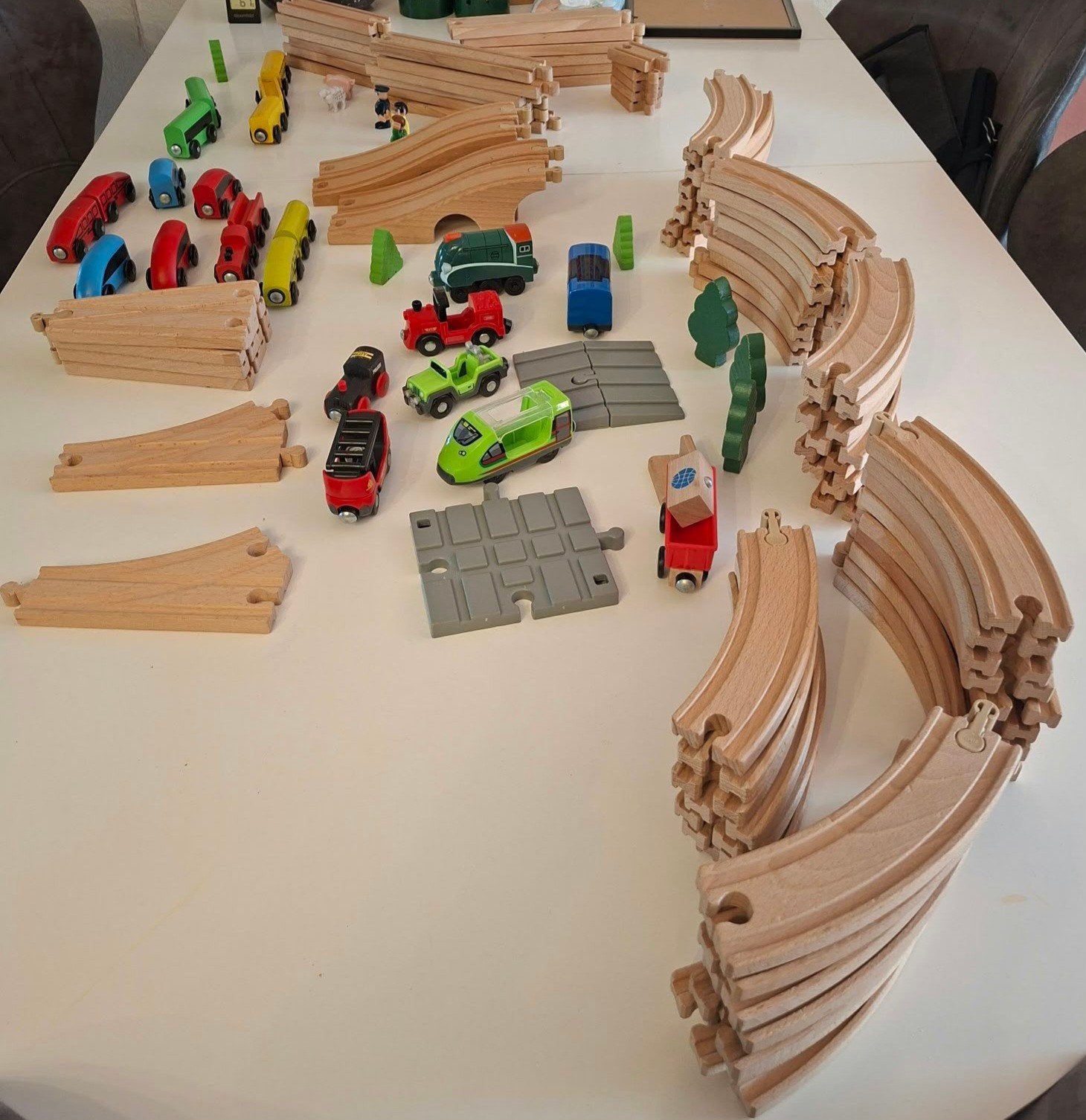 Grote houten treinbaan set met accessoires, Ophalen of Verzenden, Gebruikt, Overige typen