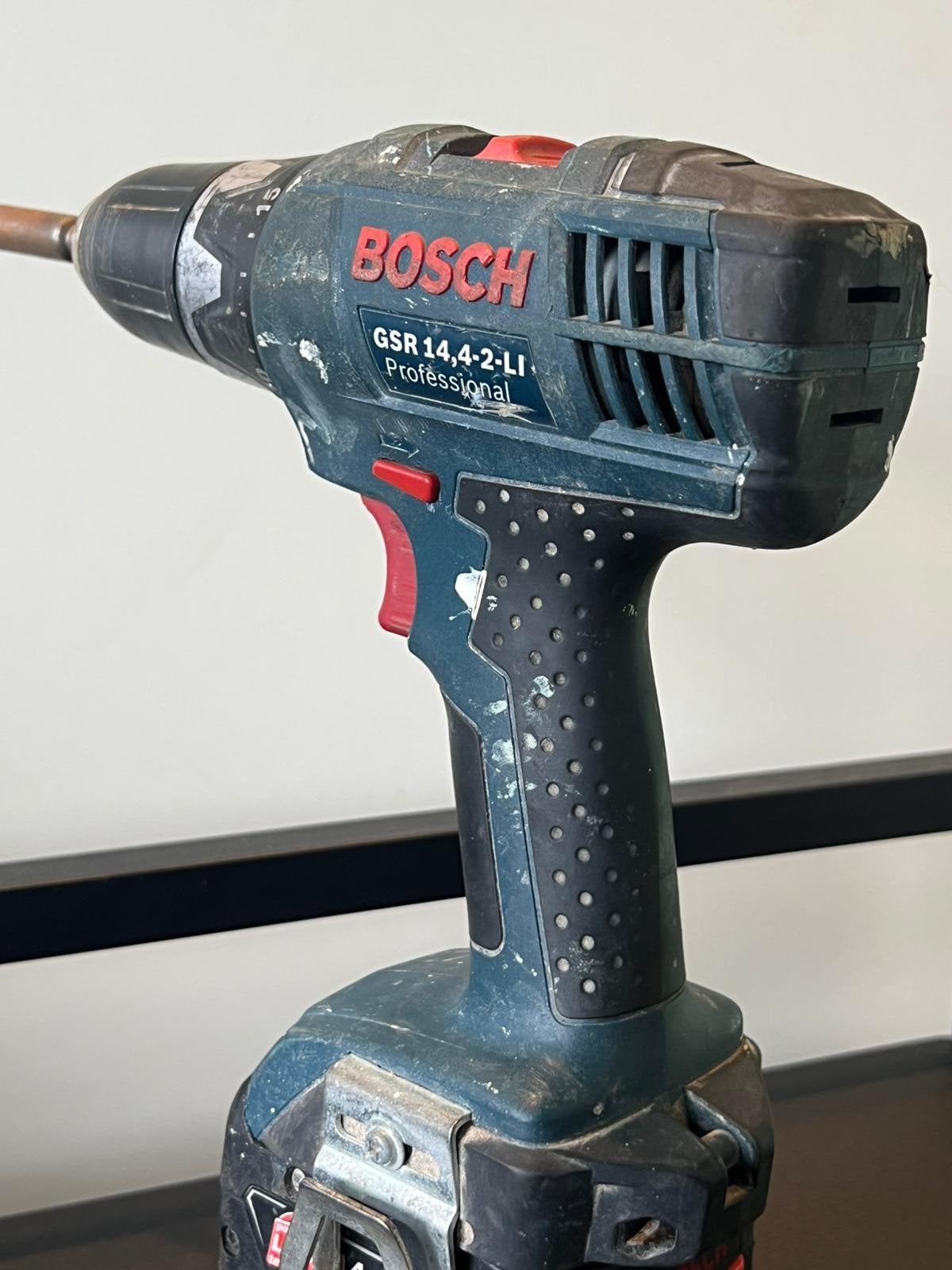 Bosch GSR Professional + oplader, Ophalen of Verzenden, Boor- en Schroefmachine