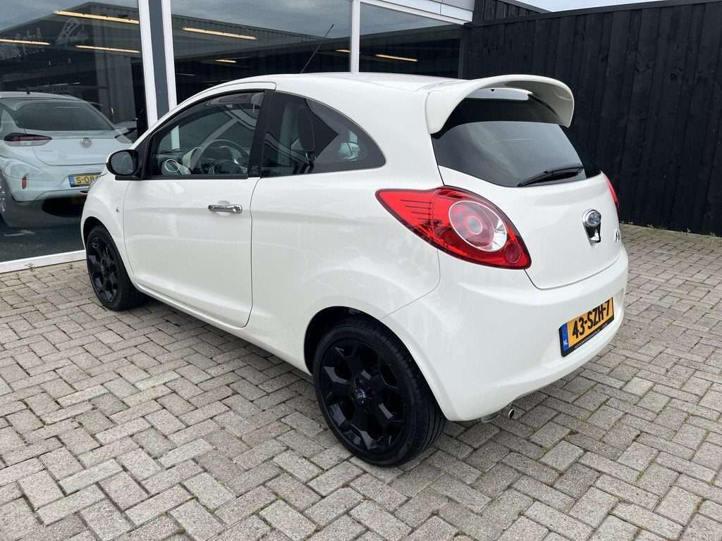Ford Ka 1.2 Titanium X start/stop Airco / Leer / Stoelverwar, Auto's, Voorwielaandrijving, Euro 5, Gebruikt, 1242 cc